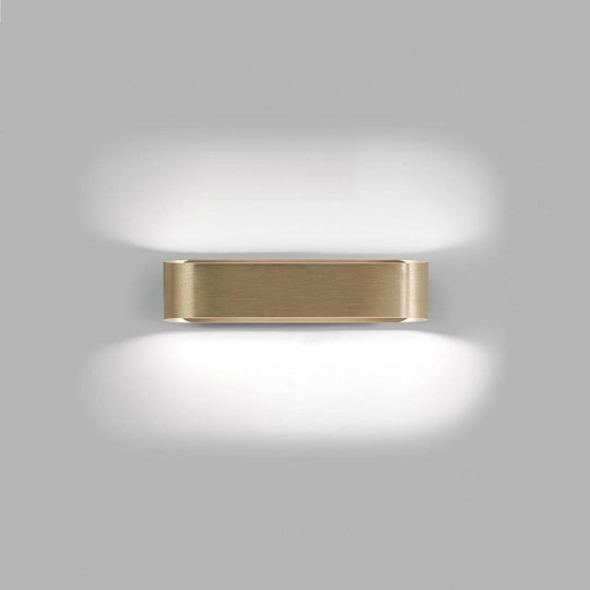 Aura W2 Væglampe – Messing | Light-Point