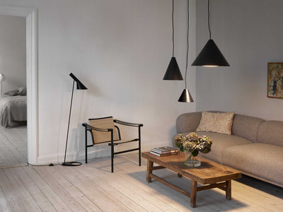Indret dit hjem med Louis Poulsen lamper designet af Arne Jacobsen