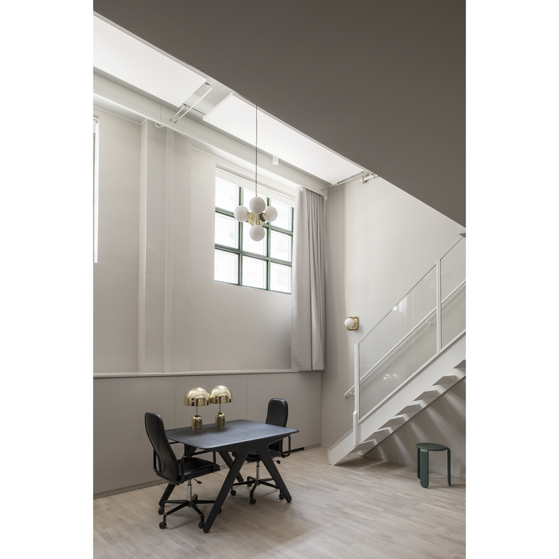 BELL BORDLAMPE GULD LED