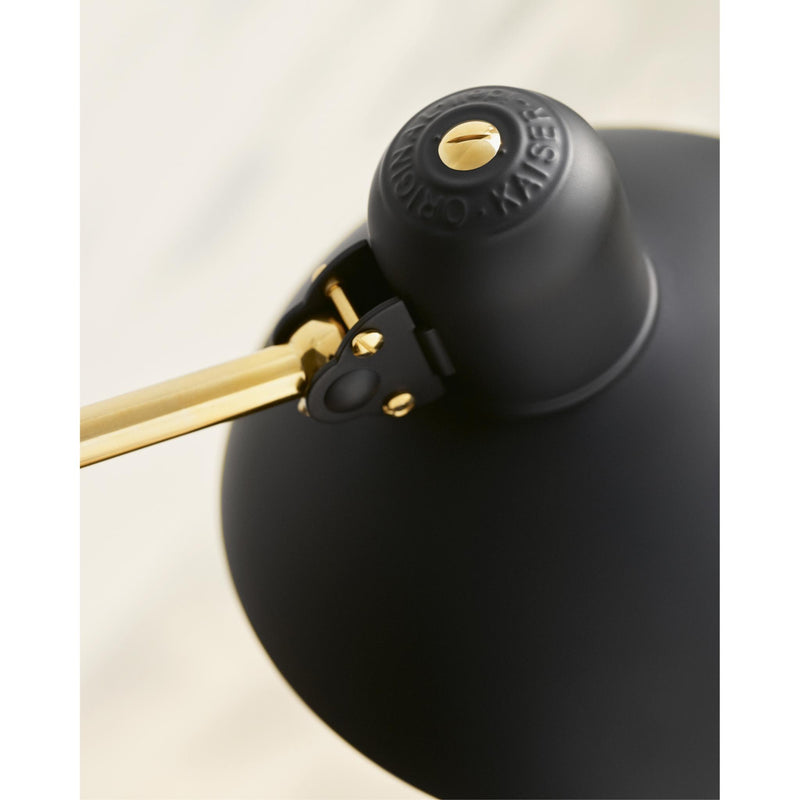 Kaiser Idell 6580-F Gulvlampe Mat Sort/Messing - Fritz Hansen