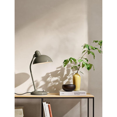 KAISER IDELL 6556-T OLIVE GREEN BORDLAMPE - FRITZ HANSEN