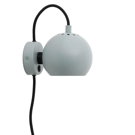 Frandsen Ball Væglampe – Mat Aqua Grøn | Benny Frandsen Designklassiker