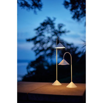 GRASP BORDLAMPE H72 MAT HVID PORTABLE - Frandsen