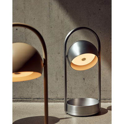 BALL PORTABLE SAND GRÅ ONE LYSKILDE