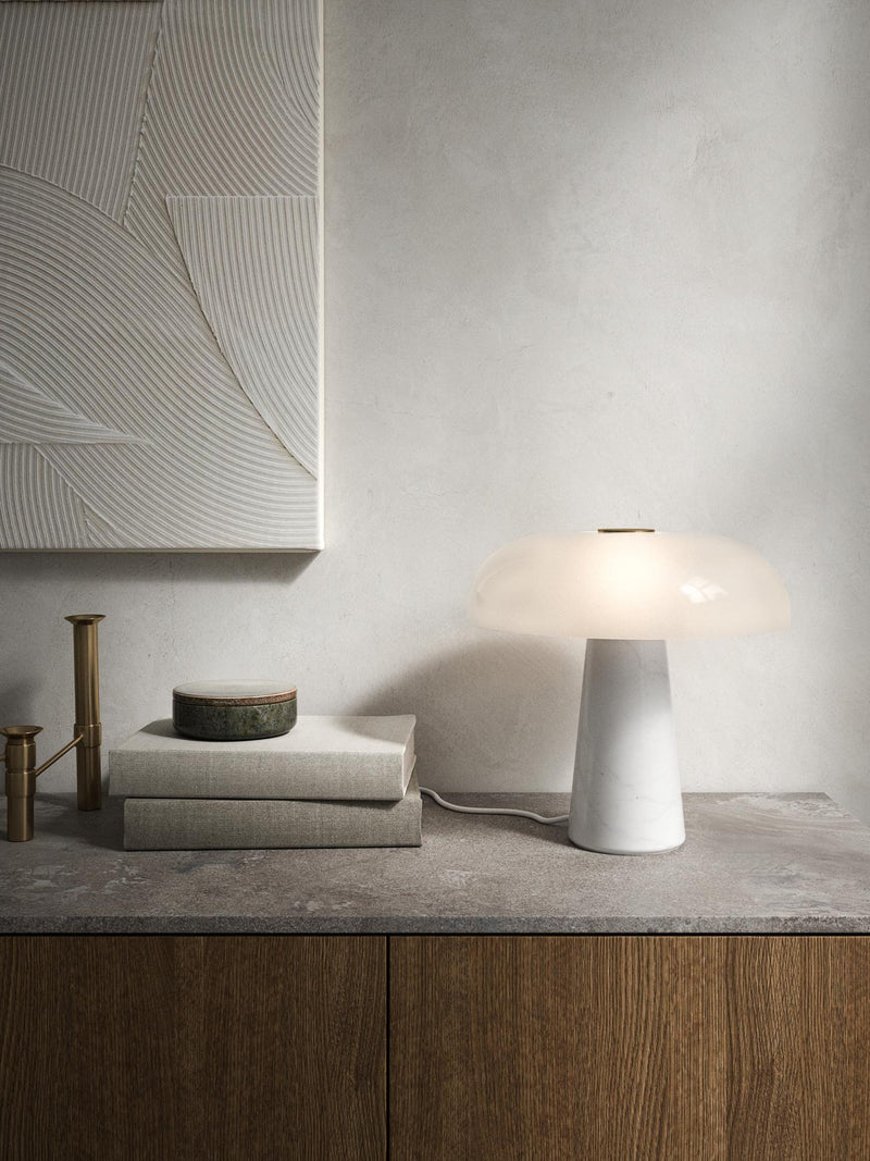 DFTP Glossy Bordlampe - Sofistikeret nordisk design med blødt lys