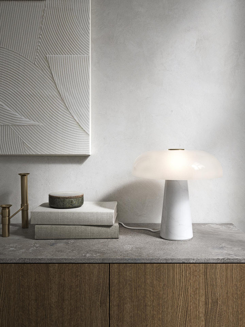 DFTP Glossy Bordlampe - Sofistikeret nordisk design med blødt lys
