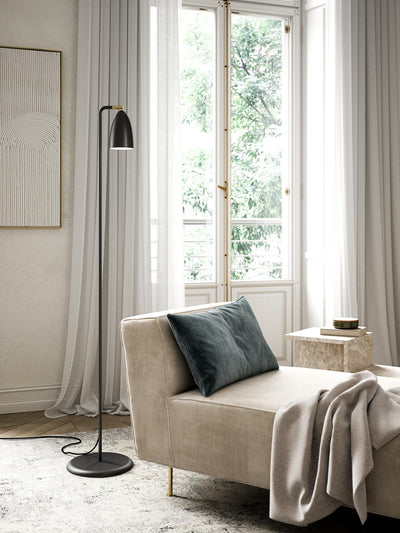 NEXUS GULVLAMPE SORT
