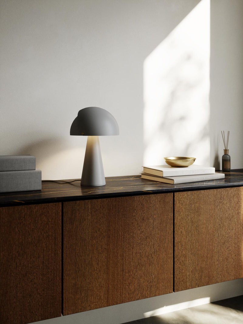 DFTP Align Grå Bordlampe - Interaktivt design med nordisk elegance