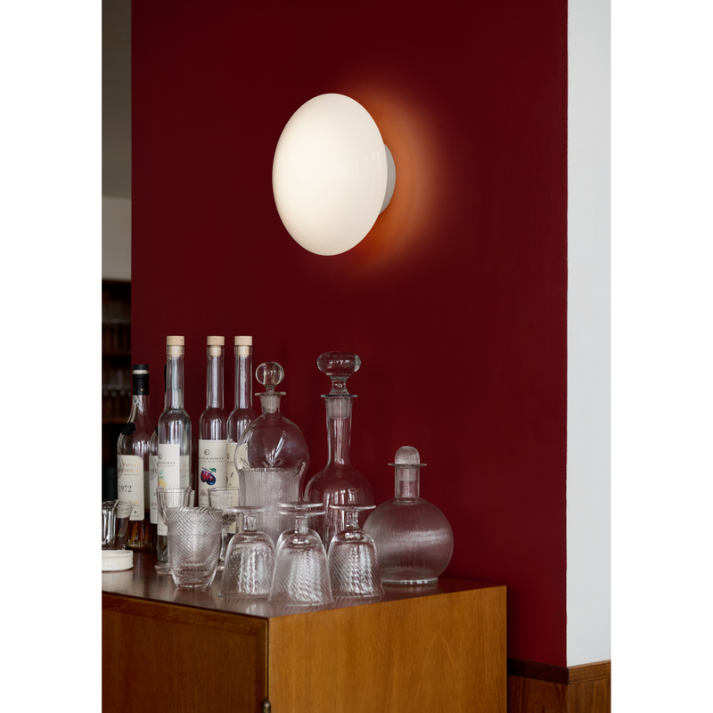 MIST AP22 VÆG/LOFTSLAMPE HVID BASE Ø25