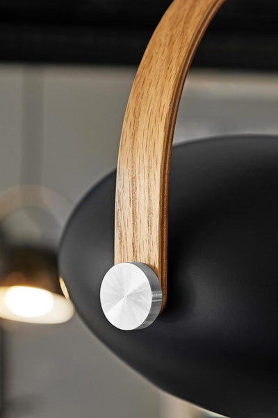 HALO DESIGN D.C SORT M/EGETRÆ Ø18 PENDEL