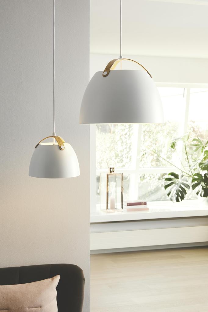 HALO DESIGN OSLO Ø40 HVID M/EGETRÆ PENDEL