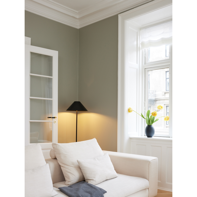 HYGGE GULVLAMPE 140 CM SORT E27