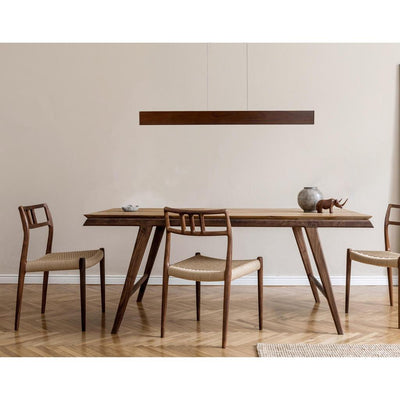 ANTIDARK Flora P150 Valnød | Elegant Langbordspendel i Massivt Træ med Dæmpbar LED