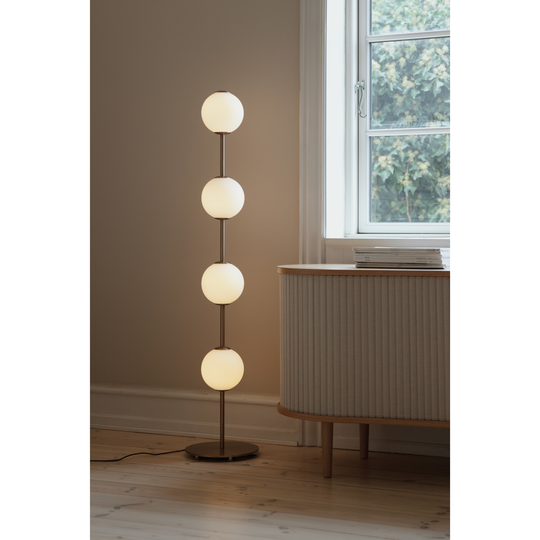 AUDREY GULVLAMPE H128