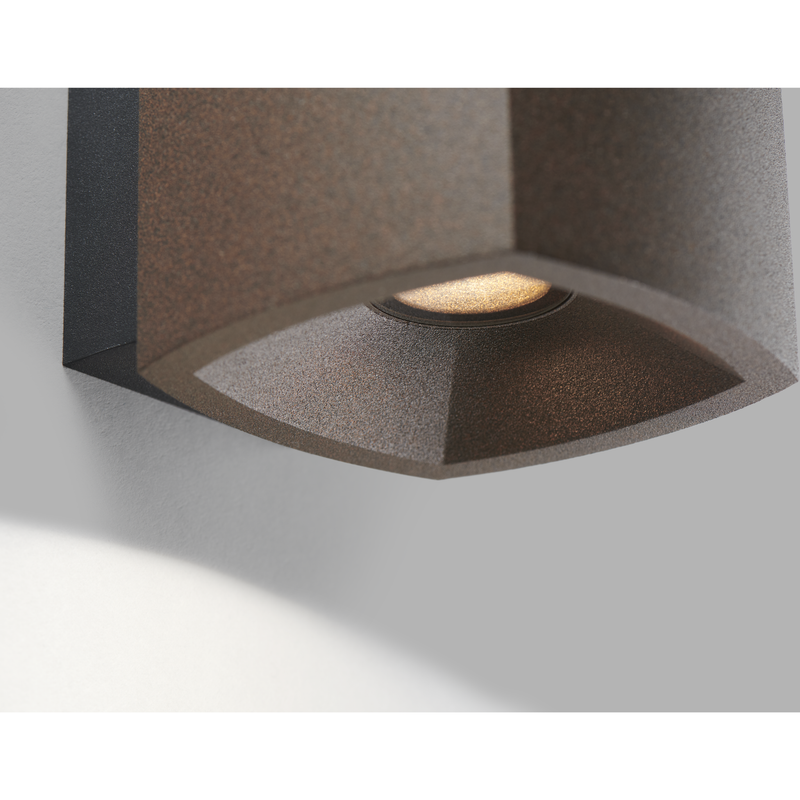 Mirage 1 LED Rust Ind/Out Væglampe – Light-Point
