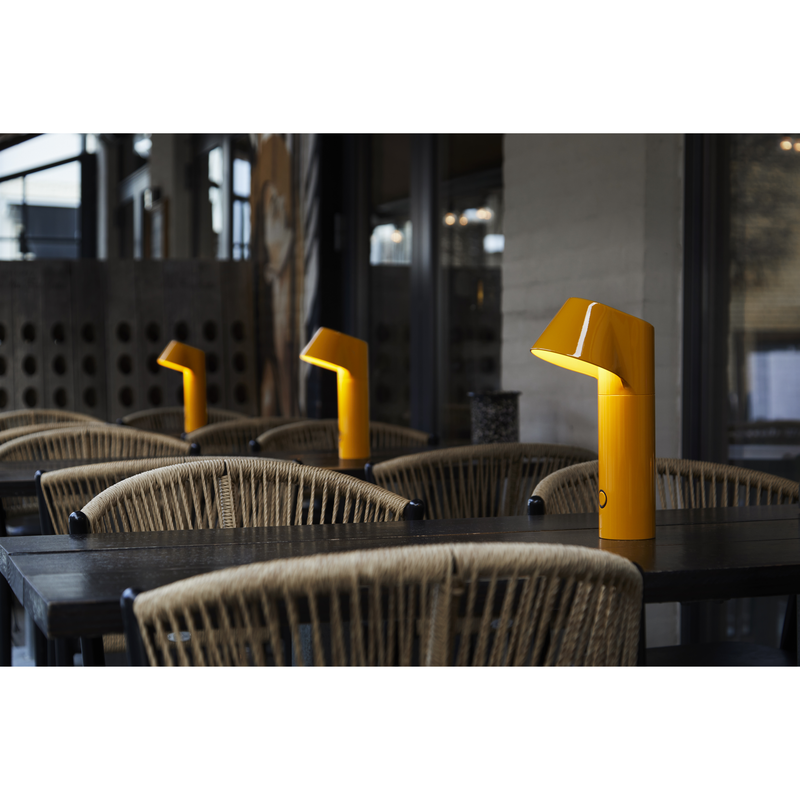 Loom Design Willow – Strålende gul og bærbar bordlampe
