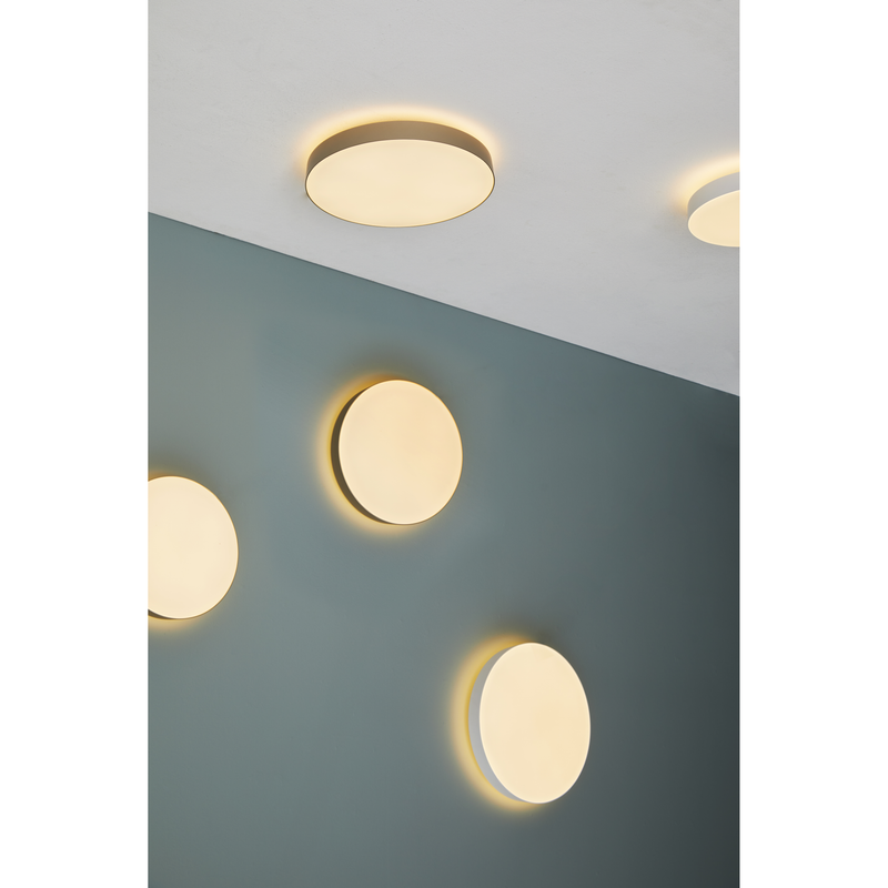 Loom Design Avela Ø28 LED loftslampe – Soft Ivory elegance til moderne rum