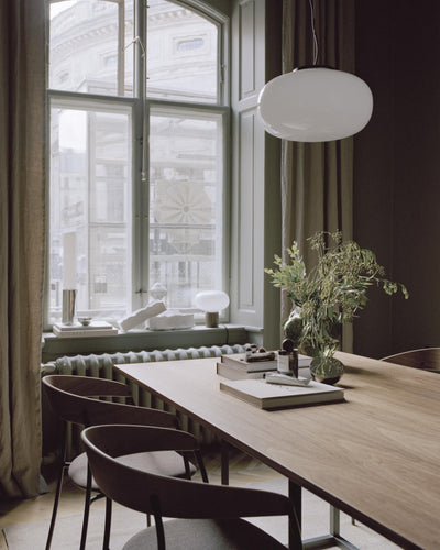 NEW WORKS KARL-JOHAN LED Ø23 RØGET GLAS PENDEL - Svampejagtens charme i en mindre udgave