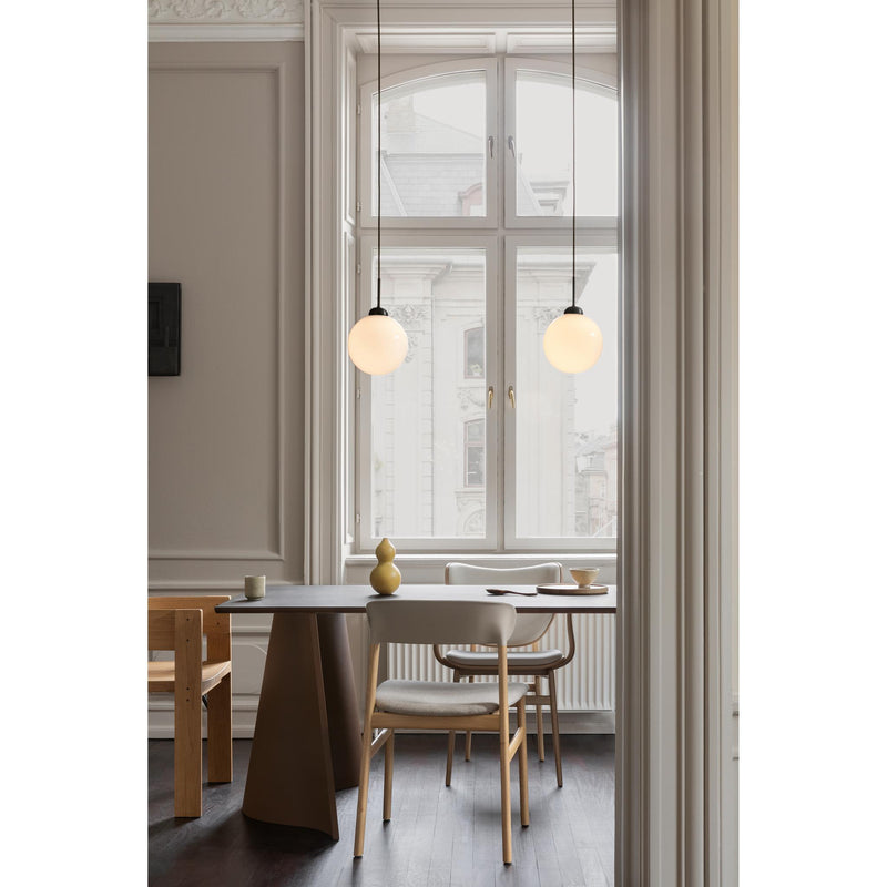 APIALES 1 LARGE PENDEL SATINSORT/OPAL