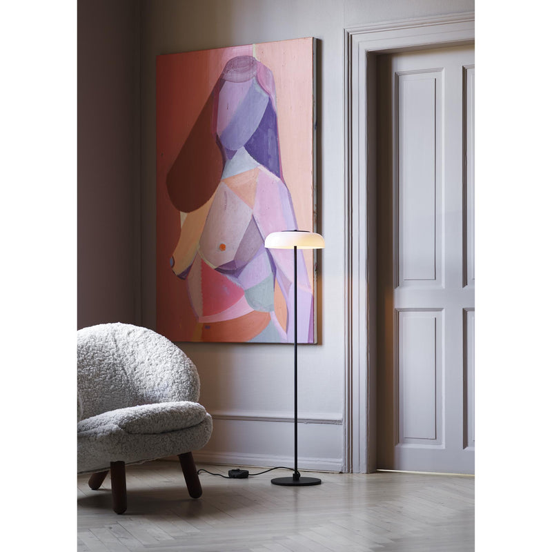 BLOSSI GULVLAMPE SORT/OPAL LED DÆMP