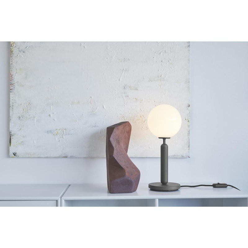 MIIRA BORDLAMPE STENGRÅ/OPAL