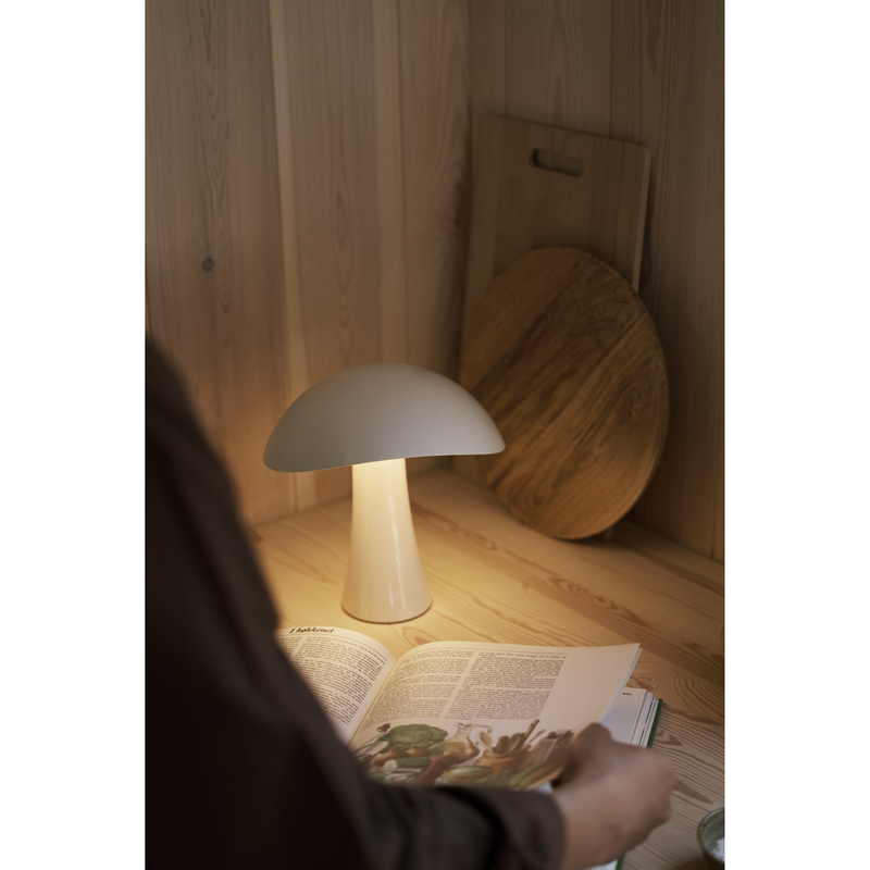 Rumee 220 Portable – Cloud White – Gabriel Tan / Louis Poulsen