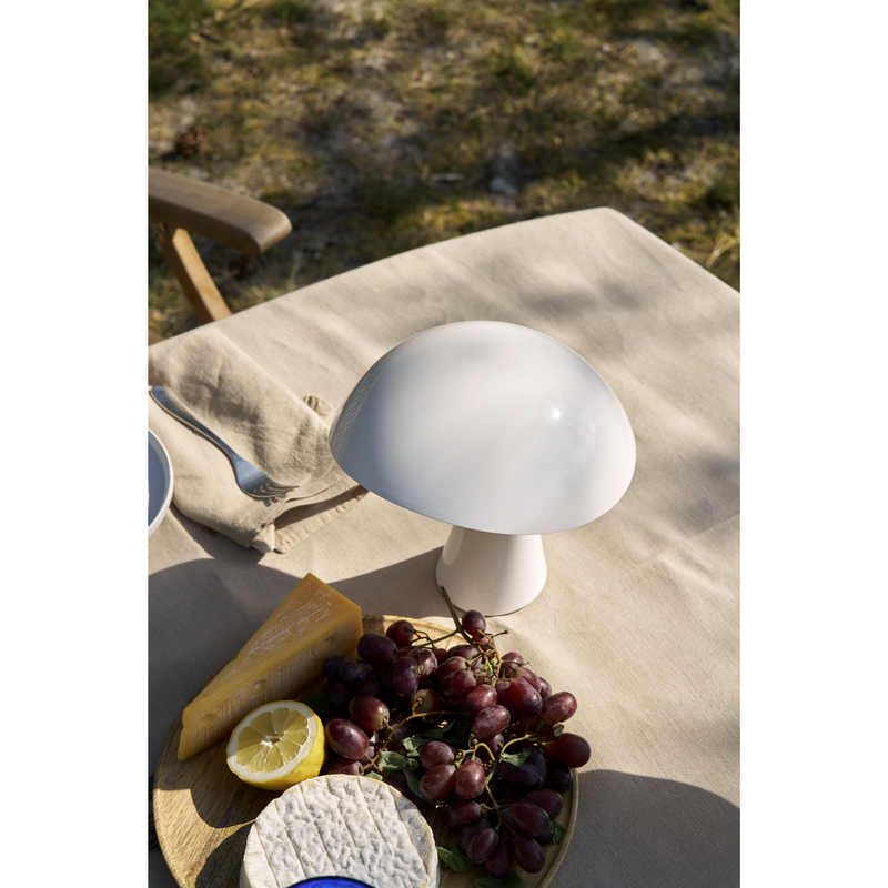 Rumee 220 Portable – Cloud White – Gabriel Tan / Louis Poulsen