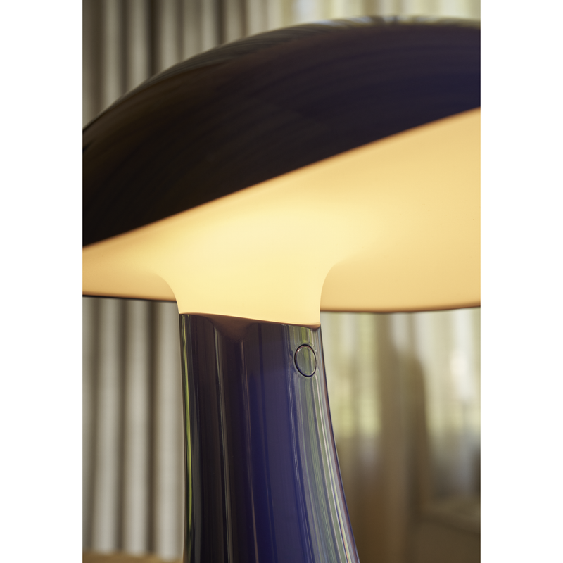Rumee 220 Portable – Night Blue – Gabriel Tan / Louis Poulsen