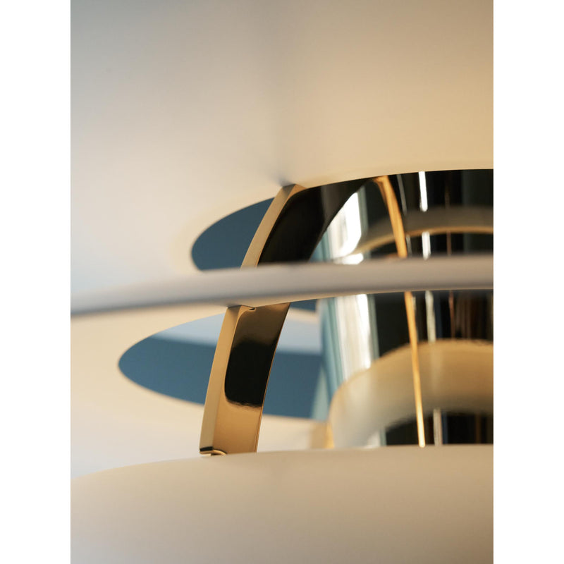 Louis Poulsen PH Snowball Soft Hvid/Messing Metalliseret Pendel | Tidssvarende Ikonisk Design
