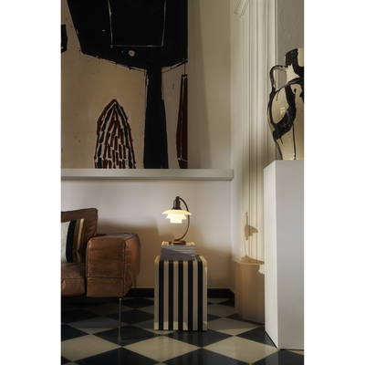 PH 2/2 - BRUNERET MESSING OG OPALGLAS BORDLAMPE - LOUIS POULSEN
