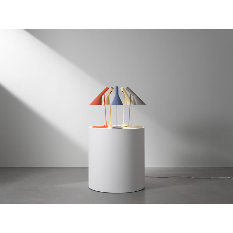 AJ BORDLAMPE WARM GREY - LOUIS POULSEN