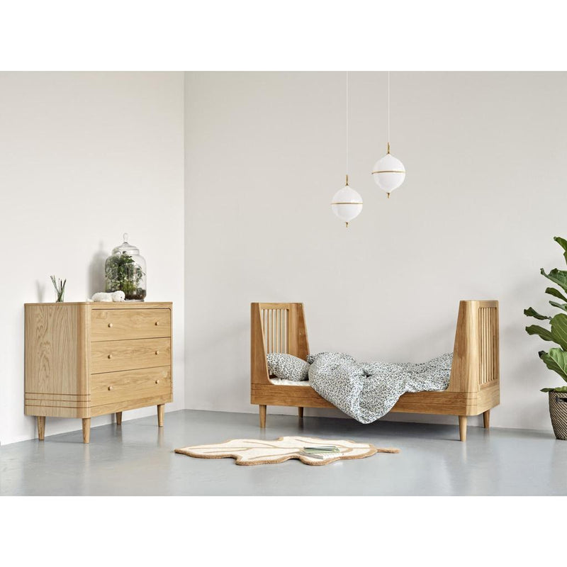 ETERNAL MOONLIGHT PENDEL Ø22 MEDIUM MED HVID STOFLEDNING