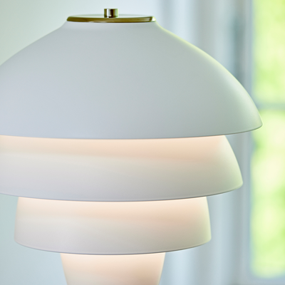 VALENCIA GULVLAMPE MAT HVID/MESSING