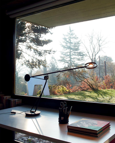 DCW Aaro bordlampe LED H 38,5 cm sort | Designbordlampe | Lampeagenten
