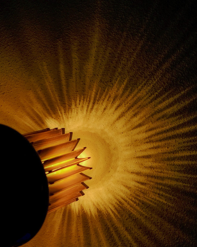 DCWéditions In The Sun 130 Portable Bordlampe – Guld/Guld | Lampeagenten