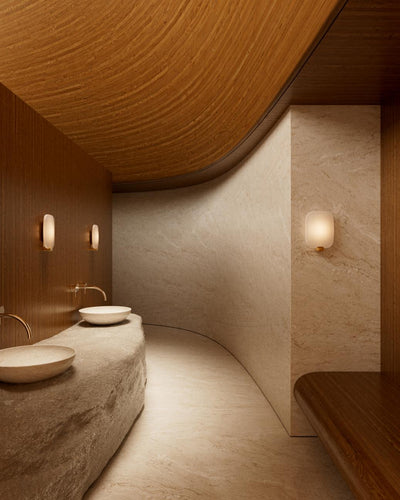 DCWéditions Light Me Tender M Væglampe – Vertical/Brass | Lampeagenten