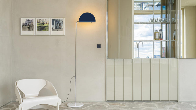 DCWéditions Mezzaluna Gulvlampe White Marble / Blue | Lampeagenten