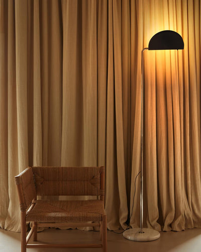 DCWéditions Mezzaluna Gulvlampe White Marble / Black | Lampeagenten