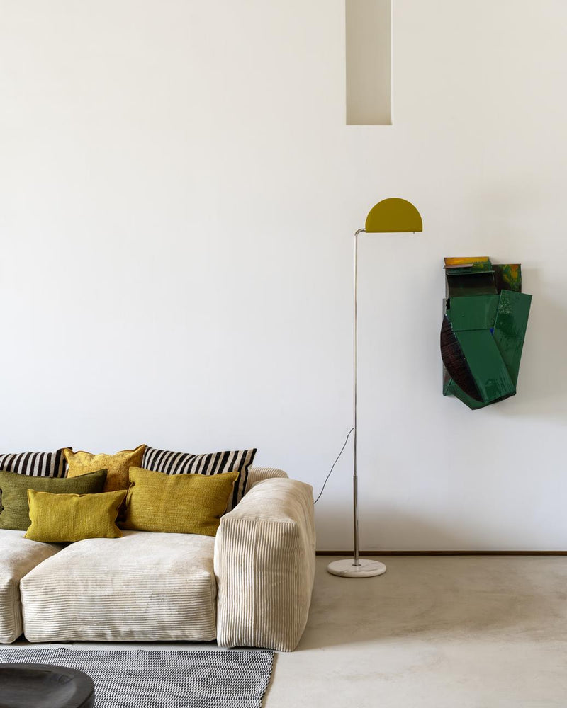 DCWéditions Mezzaluna Gulvlampe – White Marble / Yellow | Lampeagenten