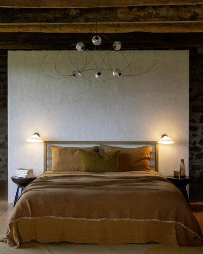 DCWéditions Plume Væglampe – Sort / Porcelæn