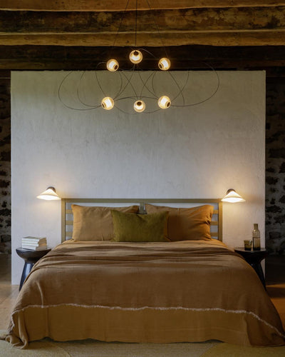 DCWéditions Plume Væglampe – Sort / Porcelæn