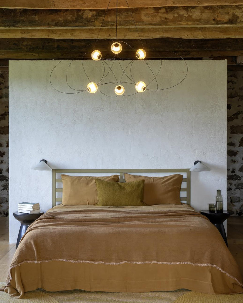 DCWéditions Plume Væglampe – Sort / Porcelæn