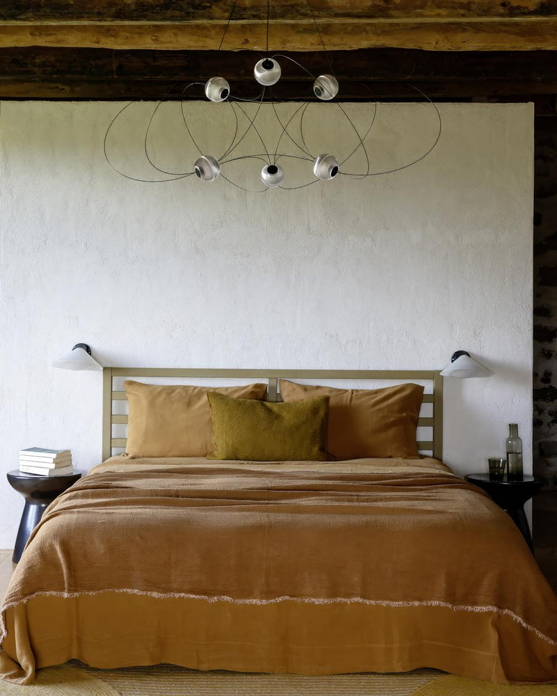 DCWéditions Plume Væglampe – Sort / Porcelæn