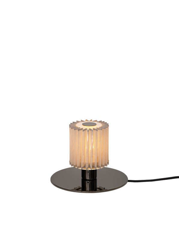 DCWéditions In The Sun 220 Bordlampe – Sort/Sølv | Lampeagenten