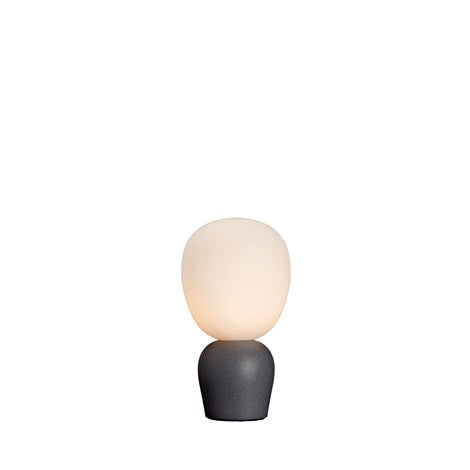 BUDDY - BORDLAMPE - BETONSTRUKTUR