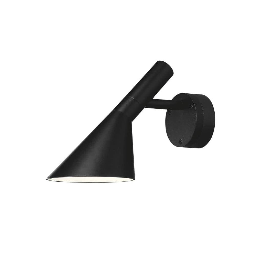 AJ 50 - Udendørs væglampe - i sort - ikonisk design af Arne Jacobsen
