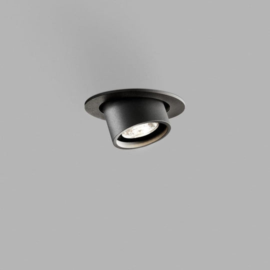 Angle LED Downlight – Sort finish med varmt 2700/3000K lys (Light-Point)