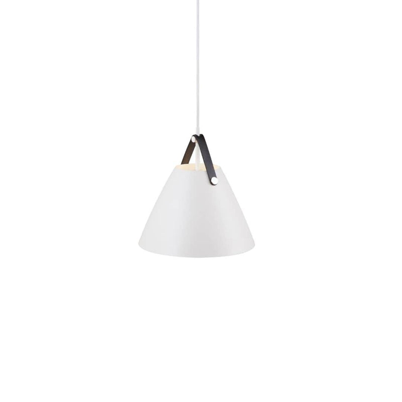 DFTP Strap Ø27 Hvid Pendel - Nordisk elegance med et varmt udtryk