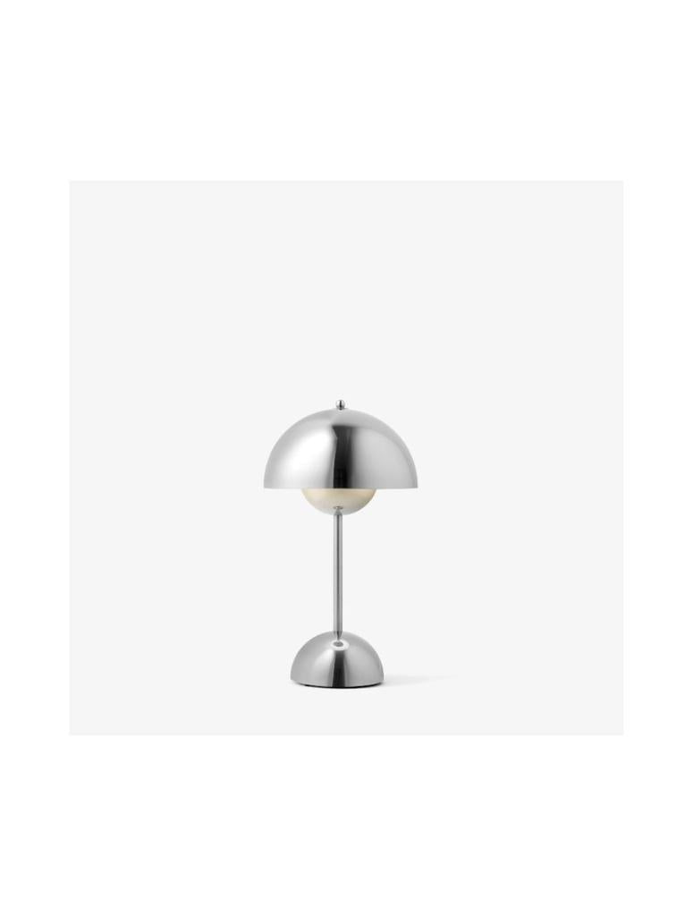 FLOWERPOT VP9 - PORTABLE BORDLAMPE - KROM